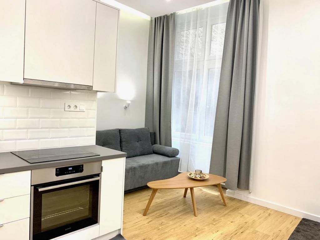 Colton Budapest Paulay Apartments Екстериор снимка