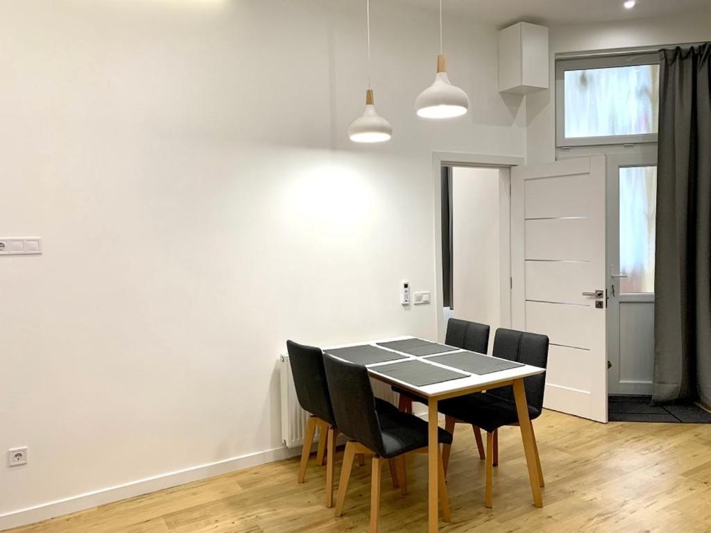 Colton Budapest Paulay Apartments Екстериор снимка
