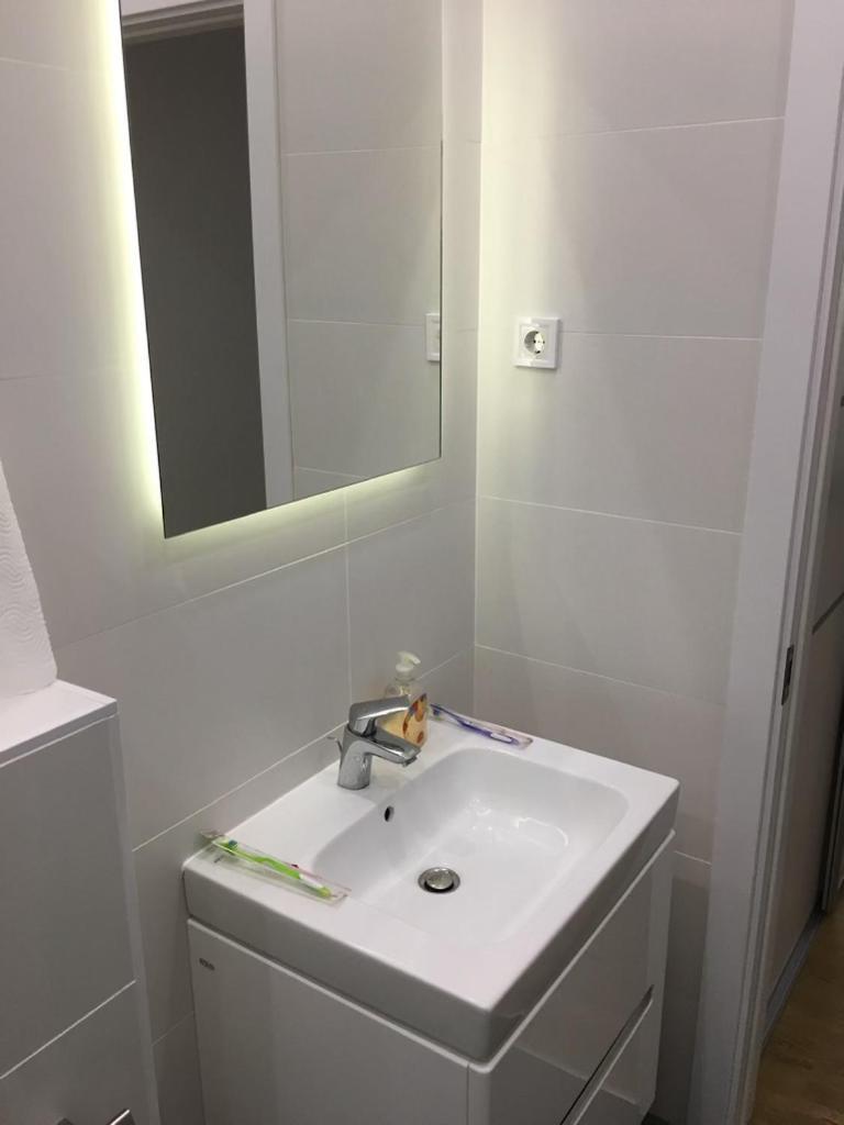 Colton Budapest Paulay Apartments Екстериор снимка